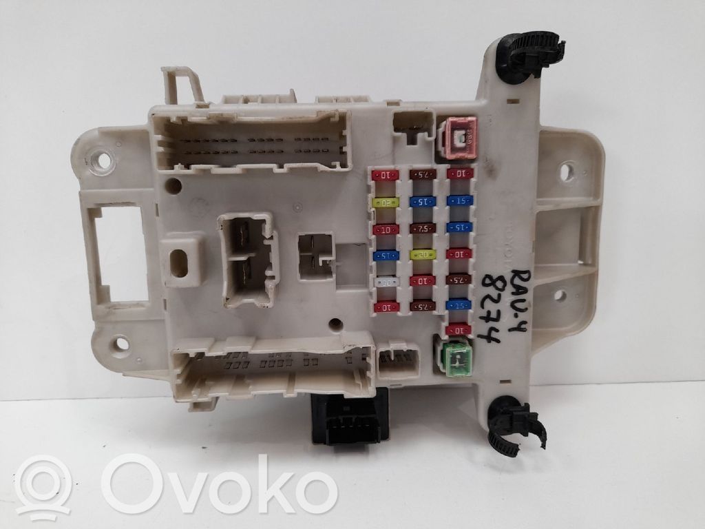 Módulo de fusible   8272142040
