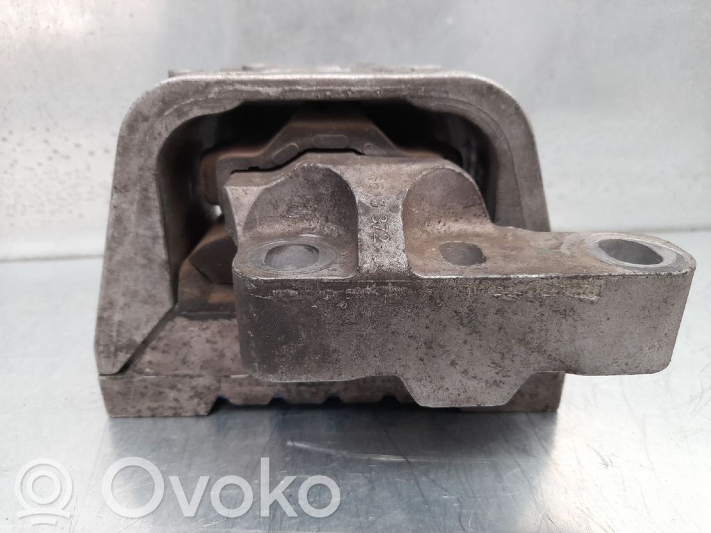Engine mount bracket   1K0199262N
