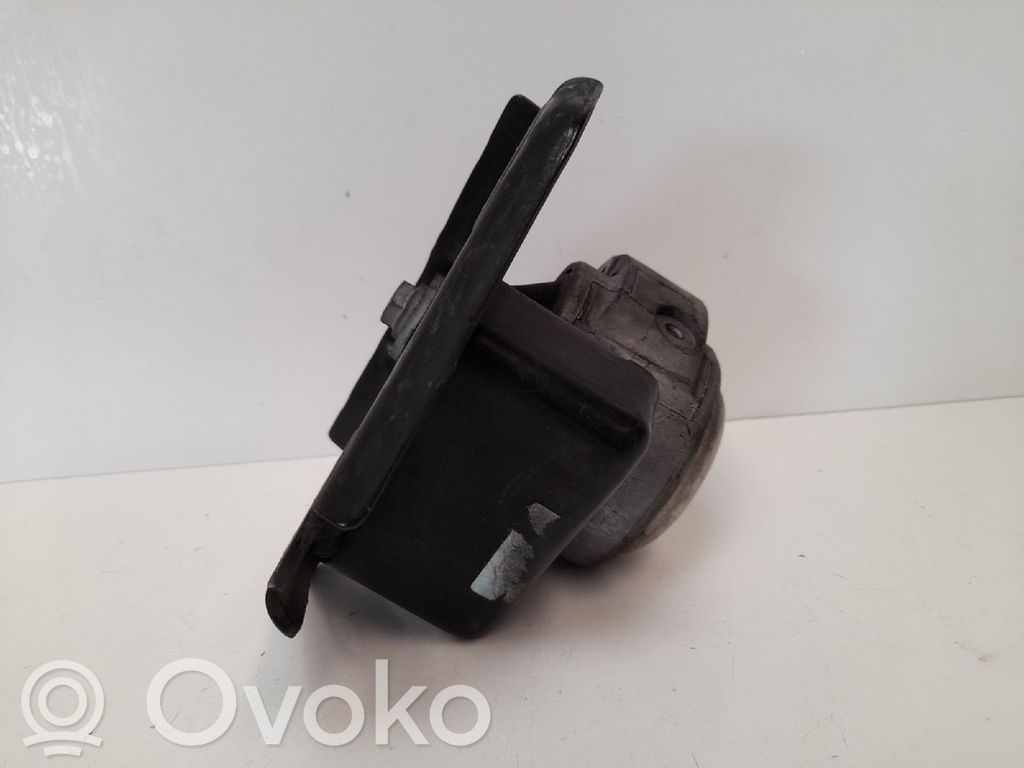 Engine mount bracket   2S616F012GC