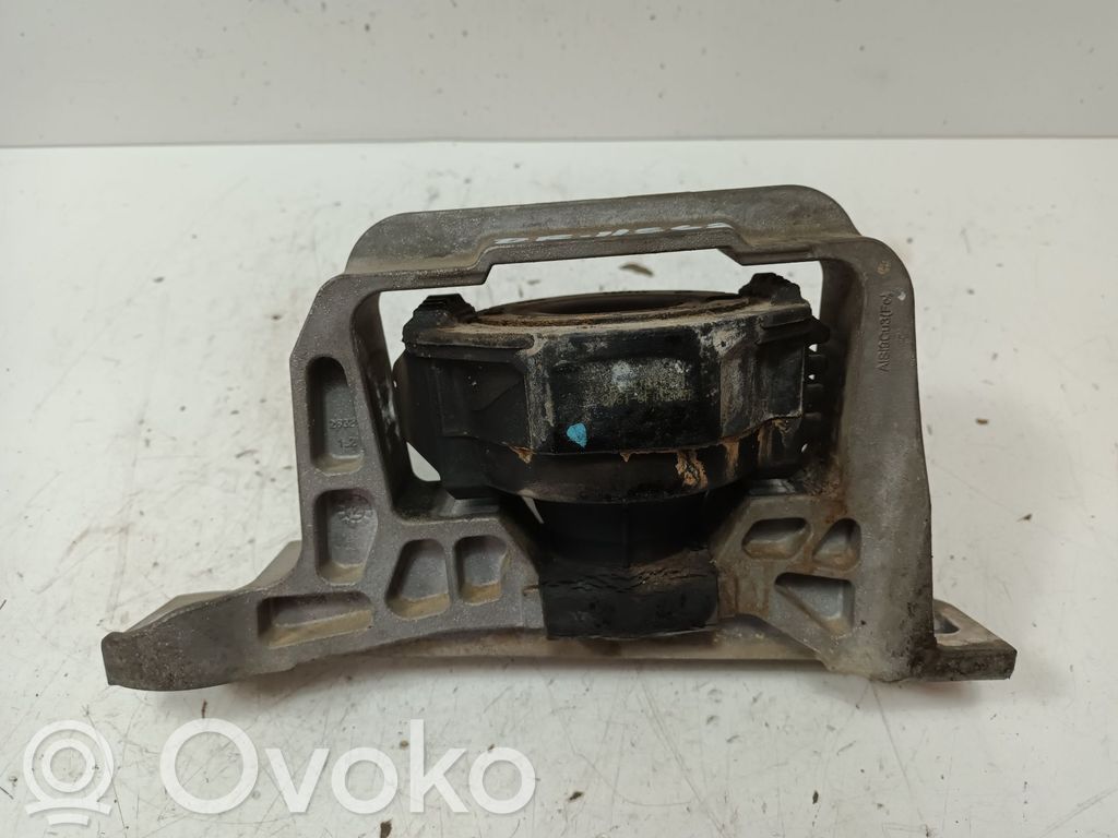 Soporte de montaje del motor