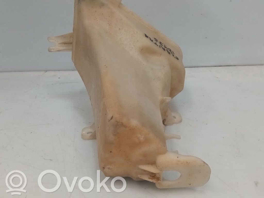 Hyundai Elantra Réservoir de liquide lave-glace