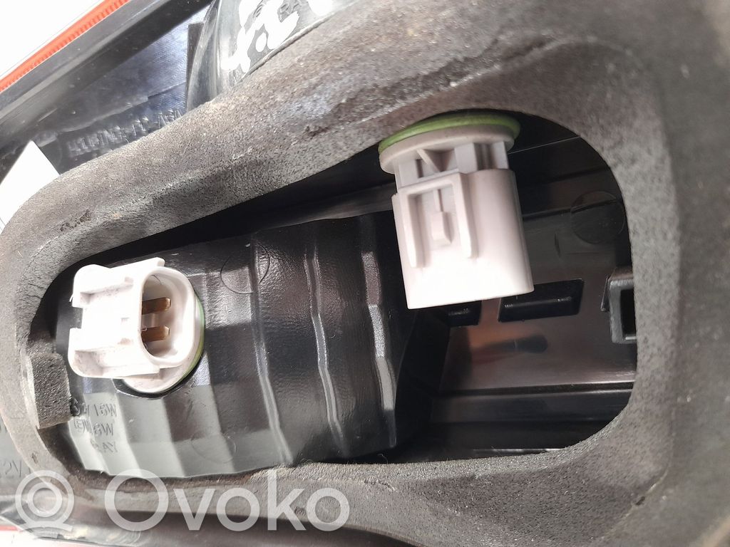 Renault Koleos I Luci posteriori del portellone del bagagliaio