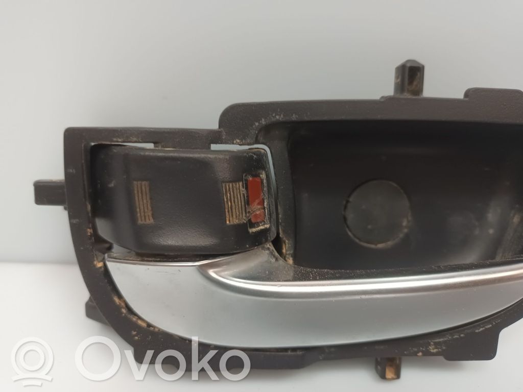 Manecilla interna puerta delantera   92057A1