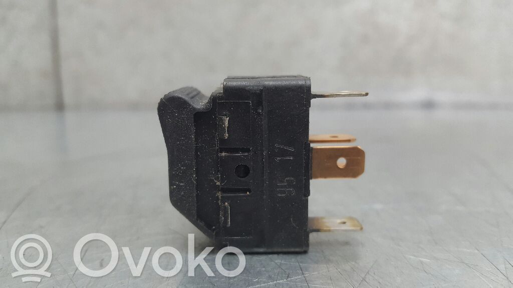 Przyciski szyb   4D0959855