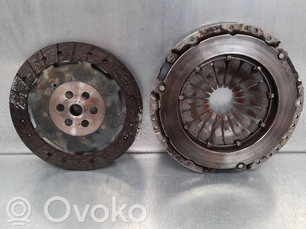 Audi A3 S3 8P Sankabos komplektas 