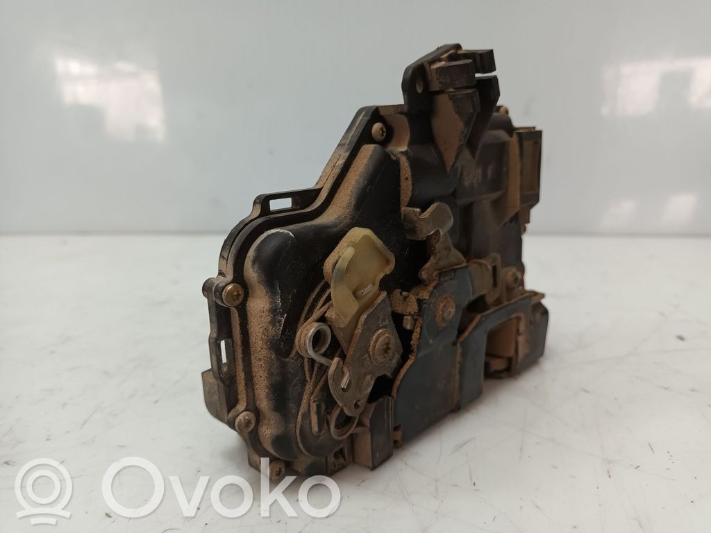Audi A6 S6 C5 4B Serratura portiera anteriore