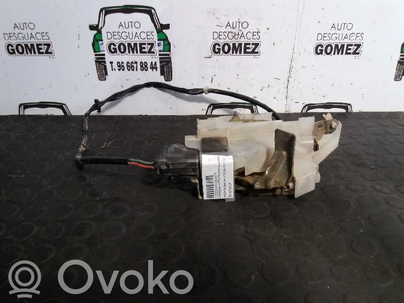 Mazda 323 Takaoven lukko 