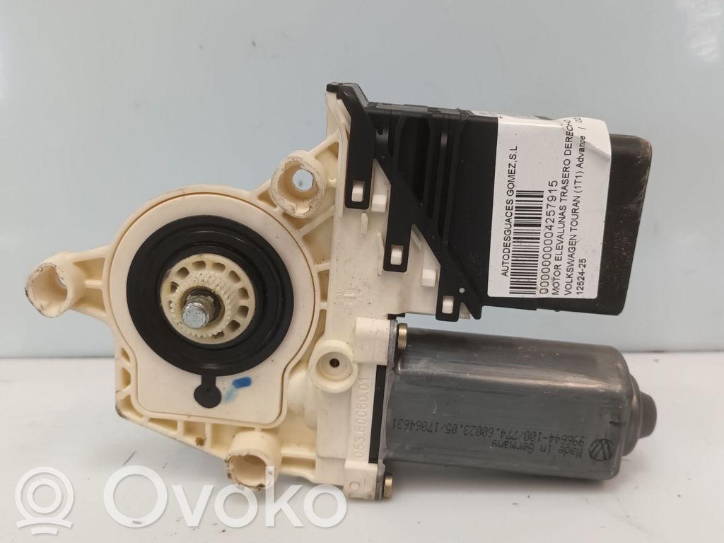 Volkswagen Touran I Motor macara geam ușă spate 