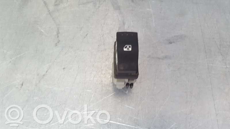 Interruptor del elevalunas eléctrico   8200220508