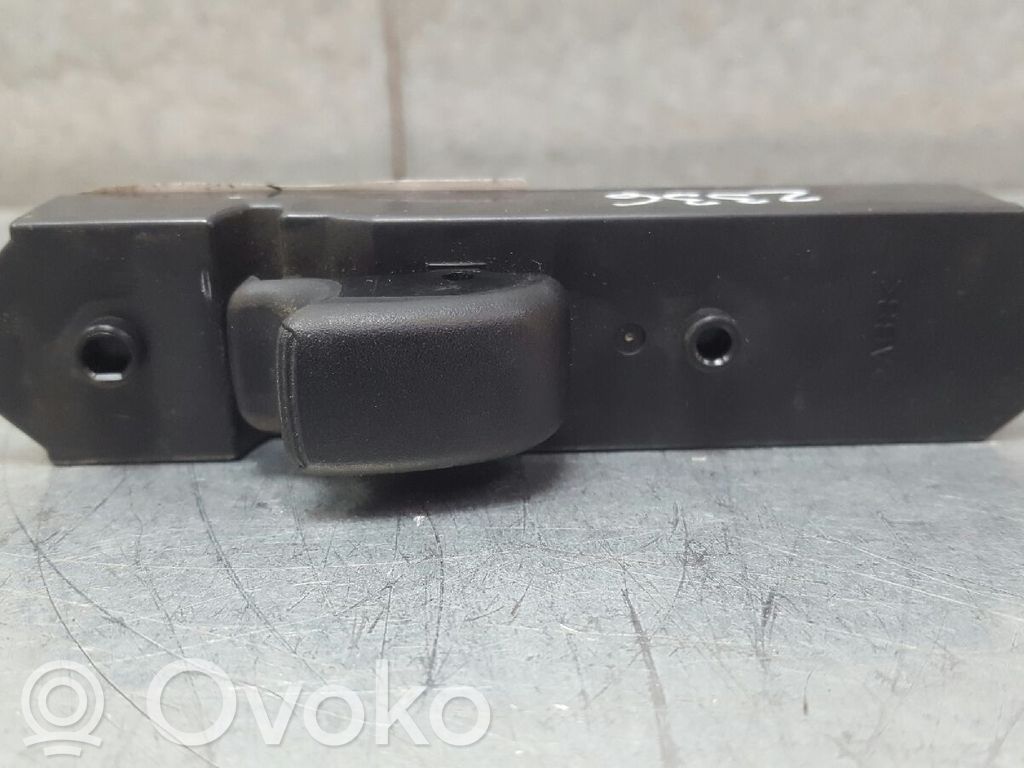 Comutator comandă geamuri electrice   MR252818