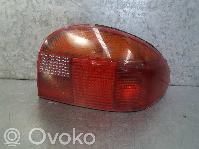 Ford Mondeo MK I Lampă spate în caroserie