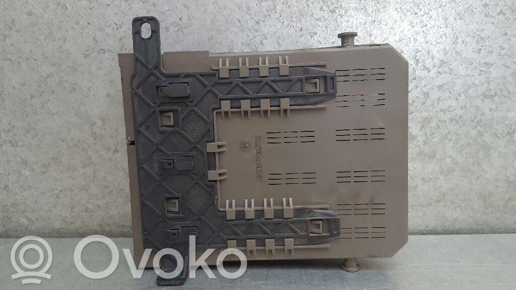 Unidad de control/módulo de carrocería central   9645352980