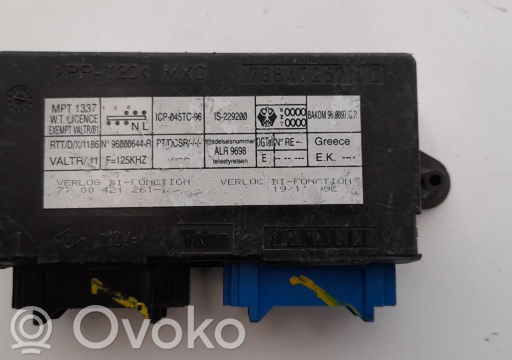 Renault Laguna II Unidad de control/módulo del bloqueo de puertas 
