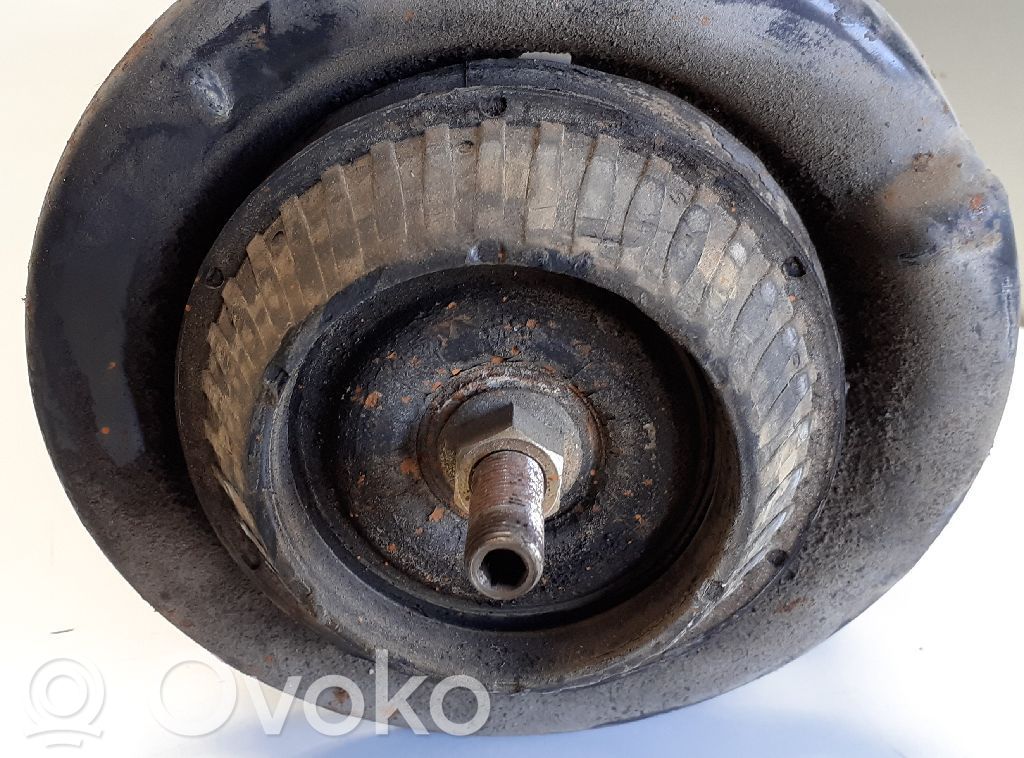 Ford Mondeo MK II Etuiskunvaimennin