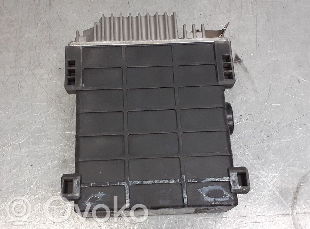 Unidad de control/módulo del motor   0085459832