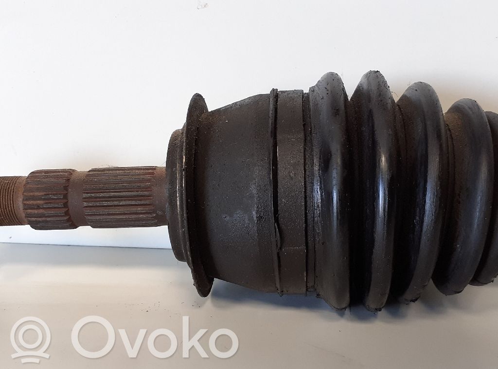 Opel Corsa B Eje de transmisión delantero 