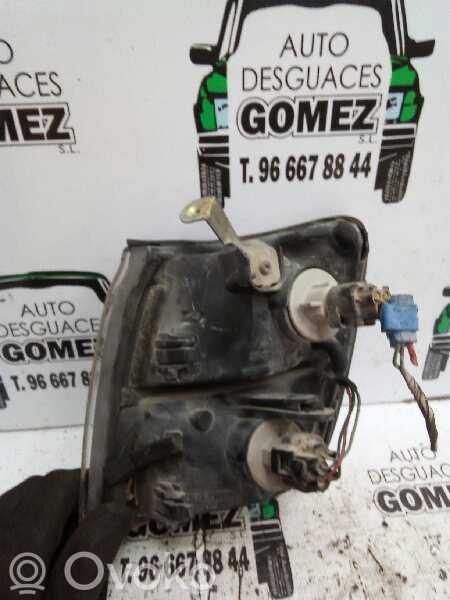 Scheinwerfer   MR124958