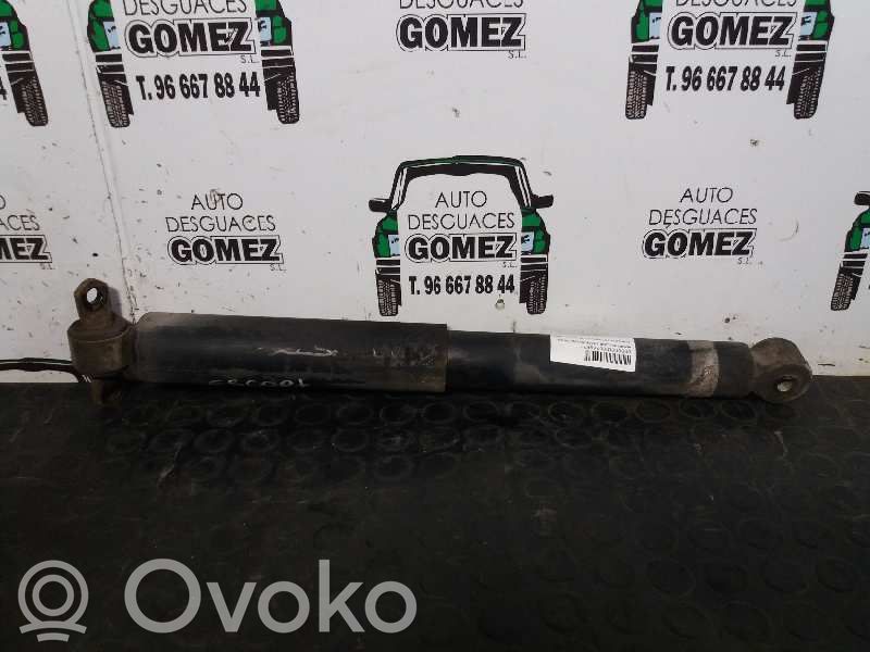 Aizmugurē amortizators