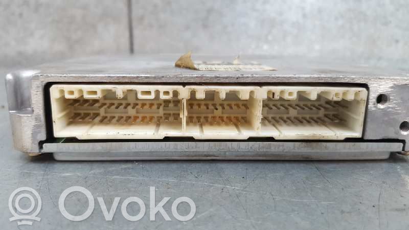 Unidad de control/módulo del motor   2758005792