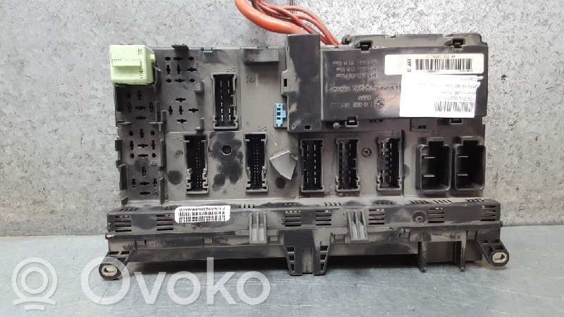 Module de fusibles   8380407
