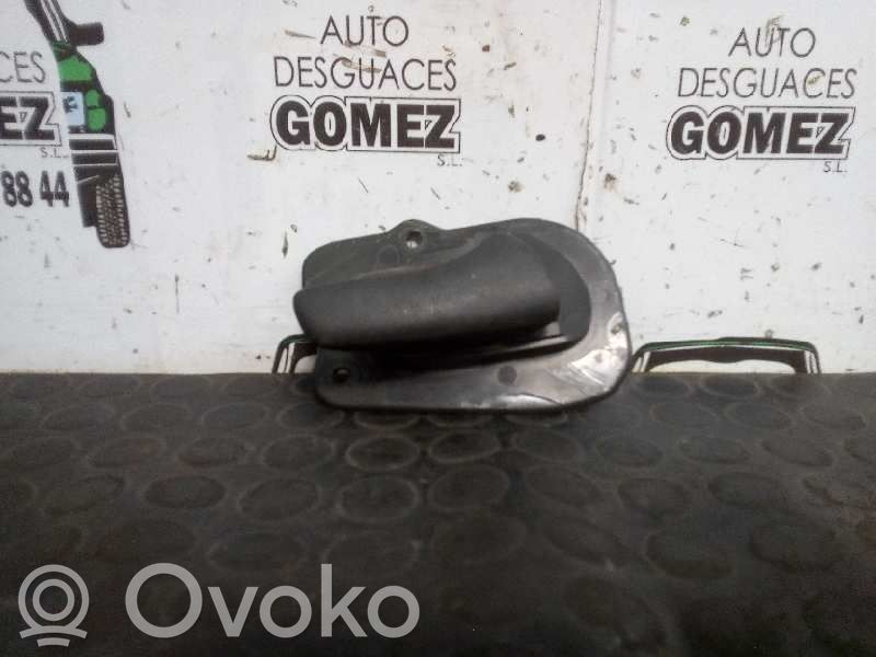 Manecilla interna puerta delantera   99388606