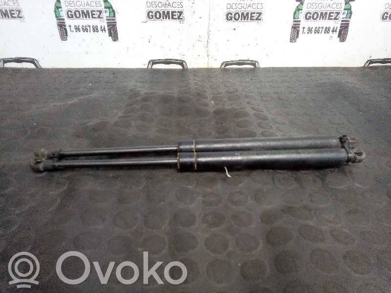 Daewoo Tacuma Vérin de capot arrière 