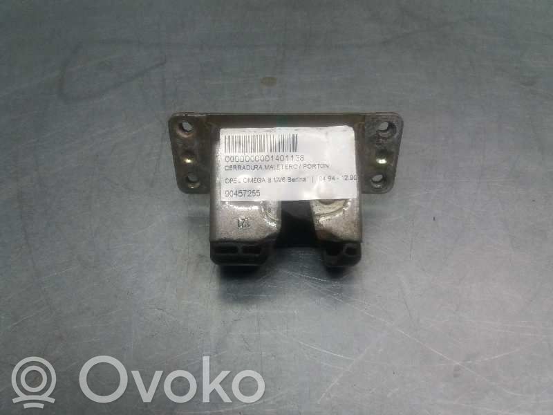 Opel Omega B1 Încuietoare portbagaj 