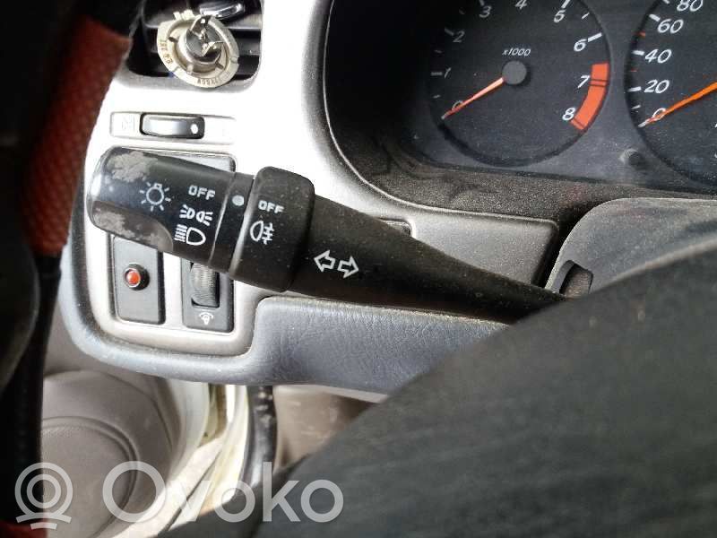 Nissan Primera Interrupteur d’éclairage 