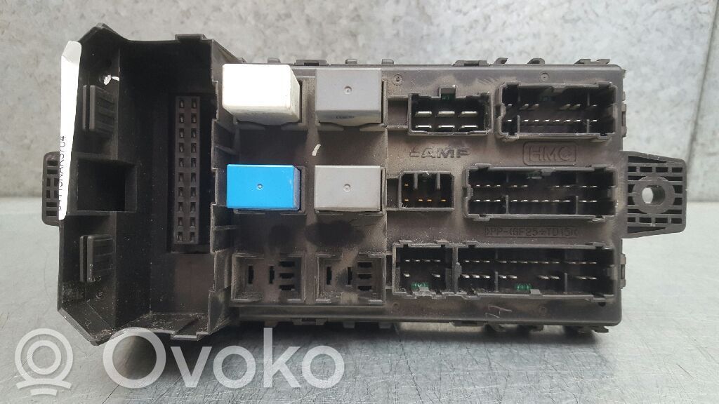 Módulo de fusible   04115NAK3704