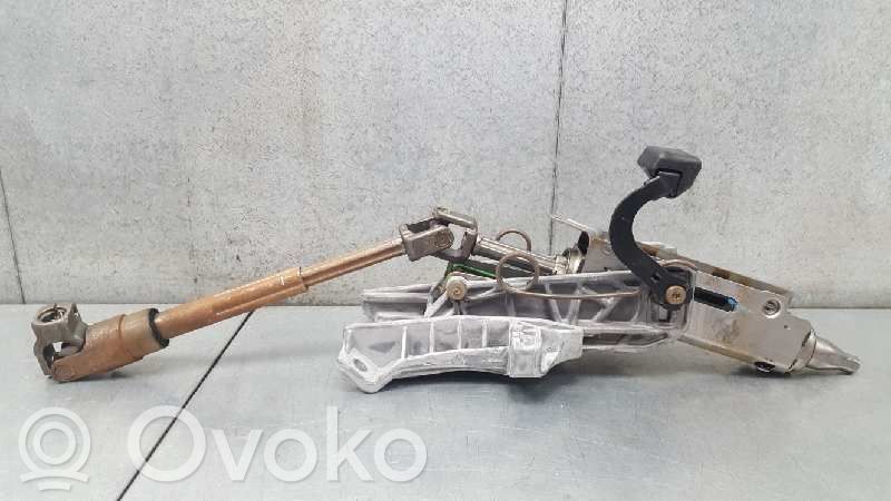 Ohjauspyörän akseli   BP4L32119