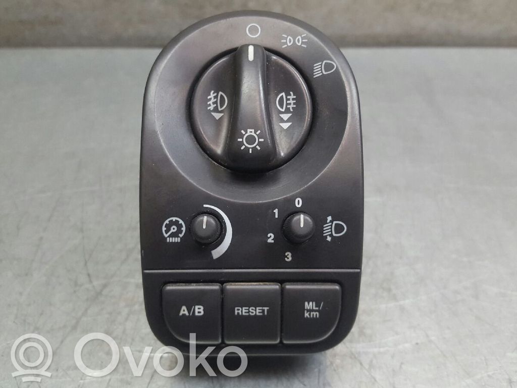 Jaguar X-Type Light switch 
