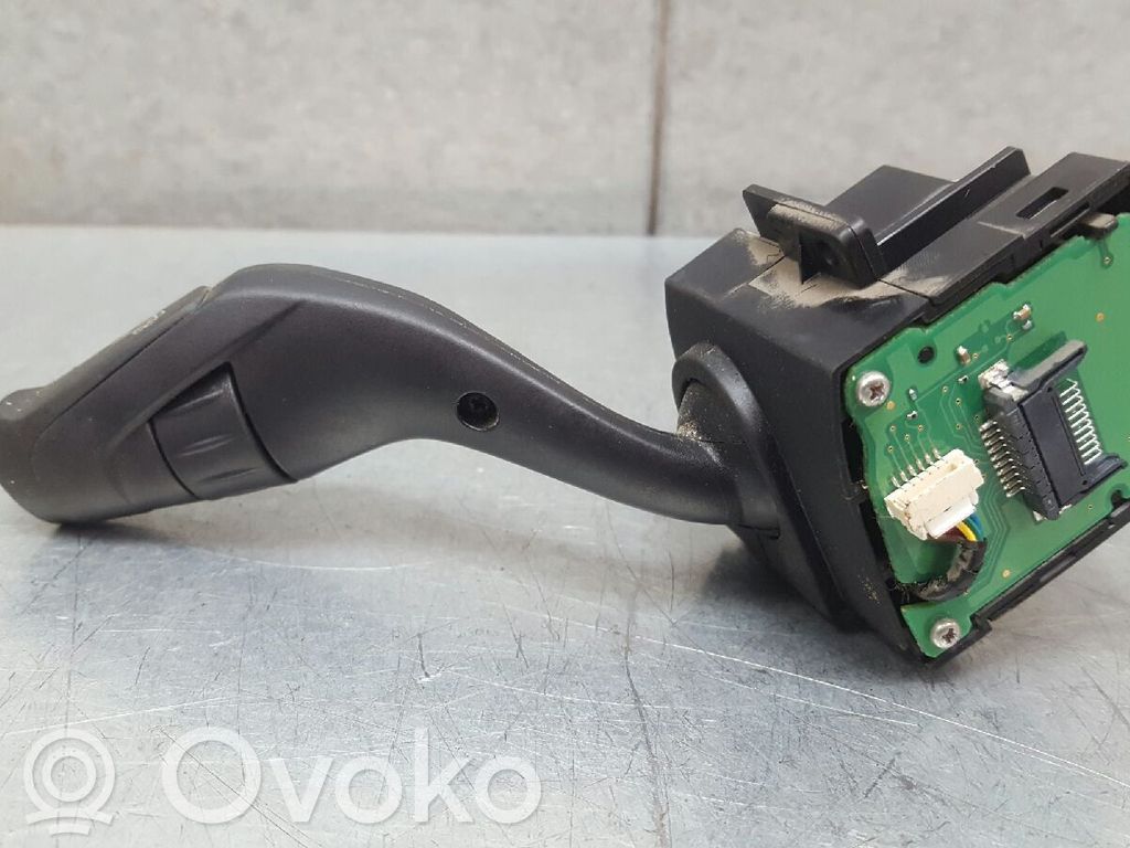 Ford Focus Commodo d'essuie-glace 