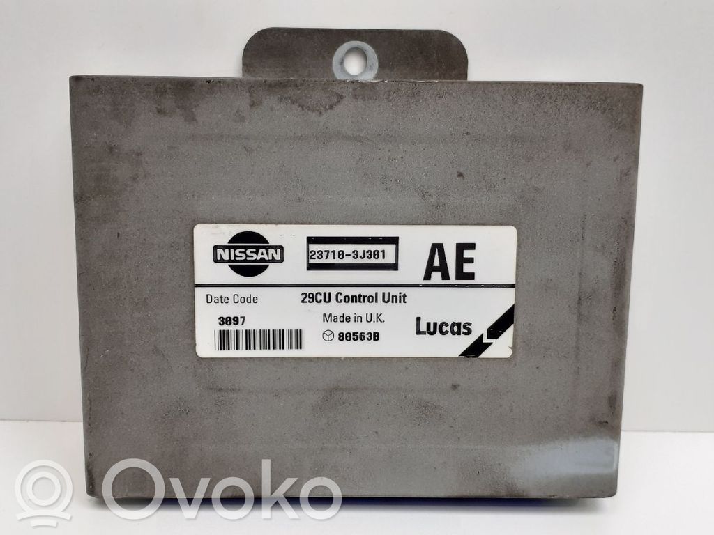 Unidad de control/módulo del motor   237103J301