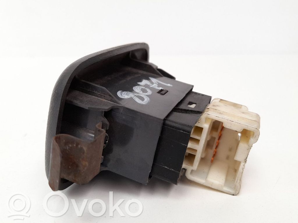 Nissan PickUp Electric window control switch 