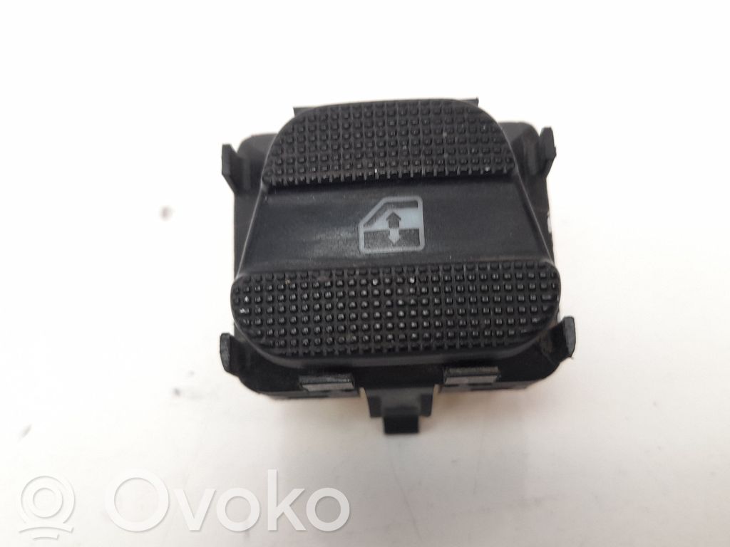 Volkswagen Vento Przyciski szyb