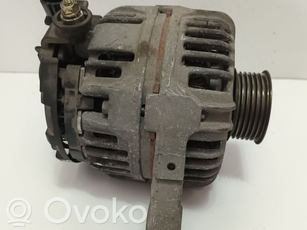 Toyota Avensis T250 Generator/alternator 