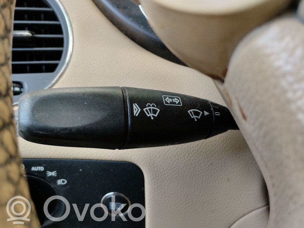 Mercedes-Benz CLS C219 Manetka / Przełącznik kierunkowskazów