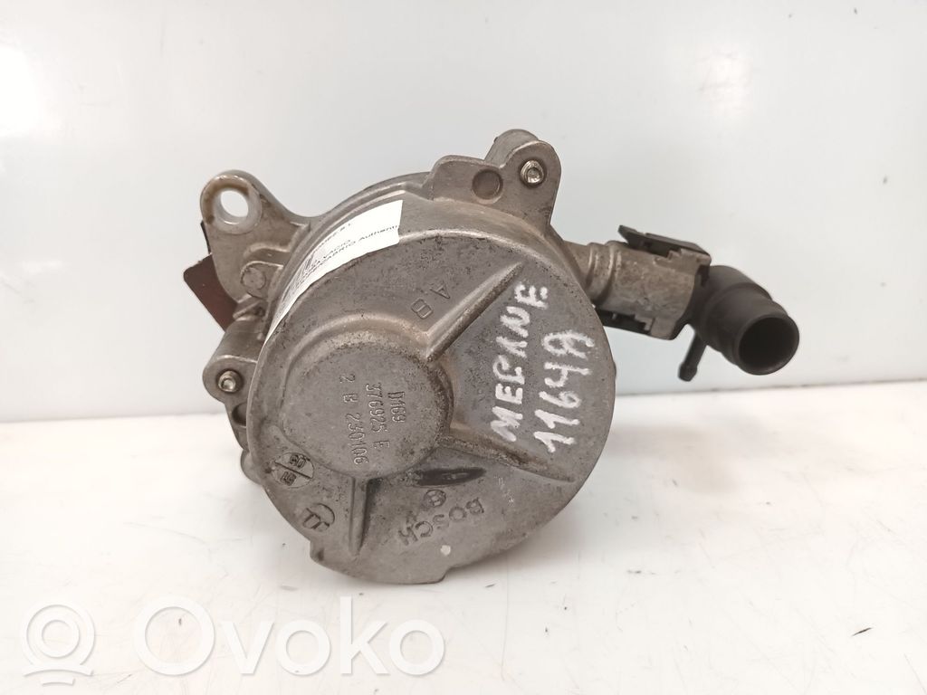 Vakuumo pompa   D169