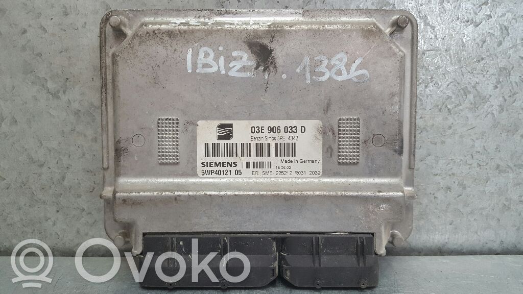 Unitate/modul de control motor   03E906033D