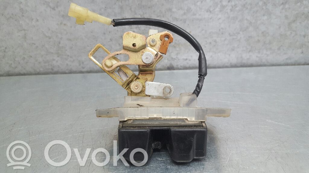 Suzuki Baleno EG Zamek klapy tylnej bagażnika 
