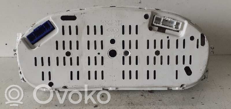 KIA Picanto Geschwindigkeitsmesser Cockpit 