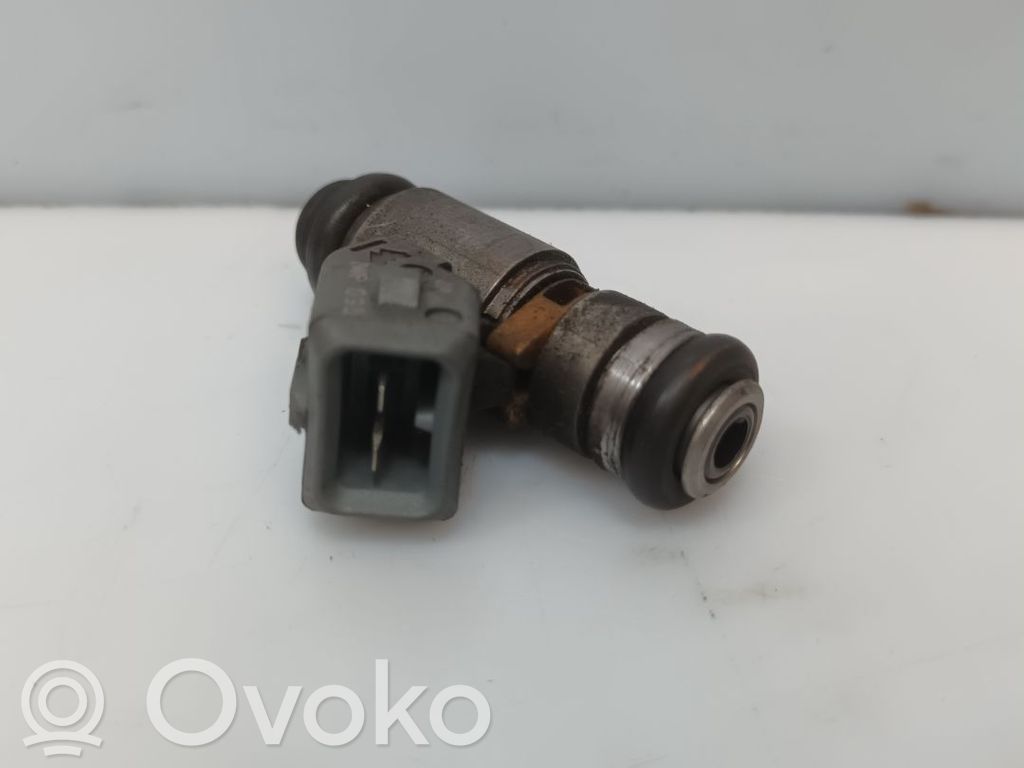 Inyector de combustible   H82064228
