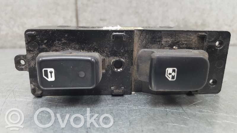 KIA Carens II Interruptor del elevalunas eléctrico 