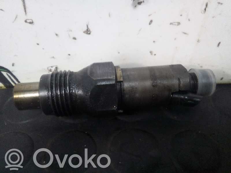 Inyector de combustible   198005