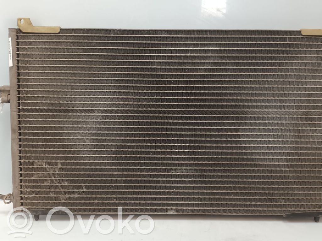 Radiateur condenseur de climatisation