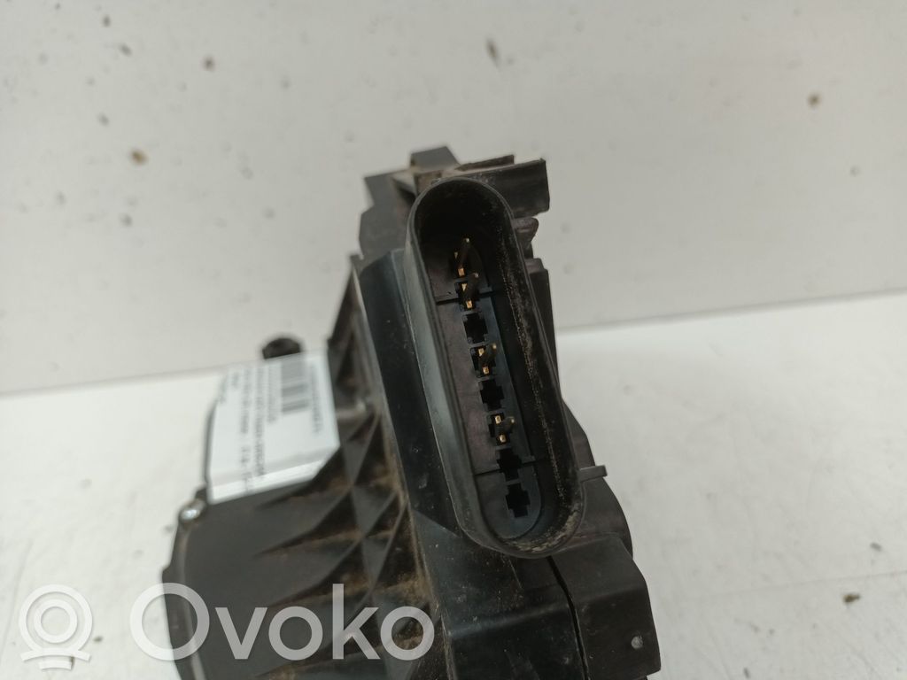 Ford Fiesta Serrure de porte arrière 