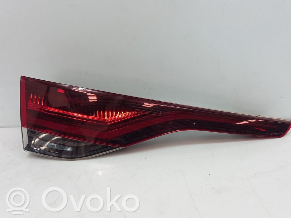 Renault Megane IV Luci posteriori del portellone del bagagliaio