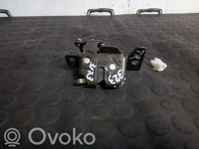 Mazda 323 Serrure de loquet coffre