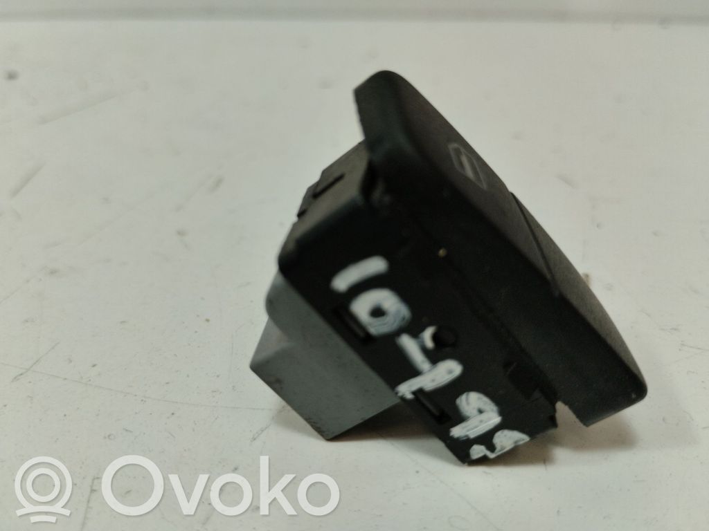 Volkswagen Polo IV 9N3 Interruttore di controllo dell’alzacristalli elettrico