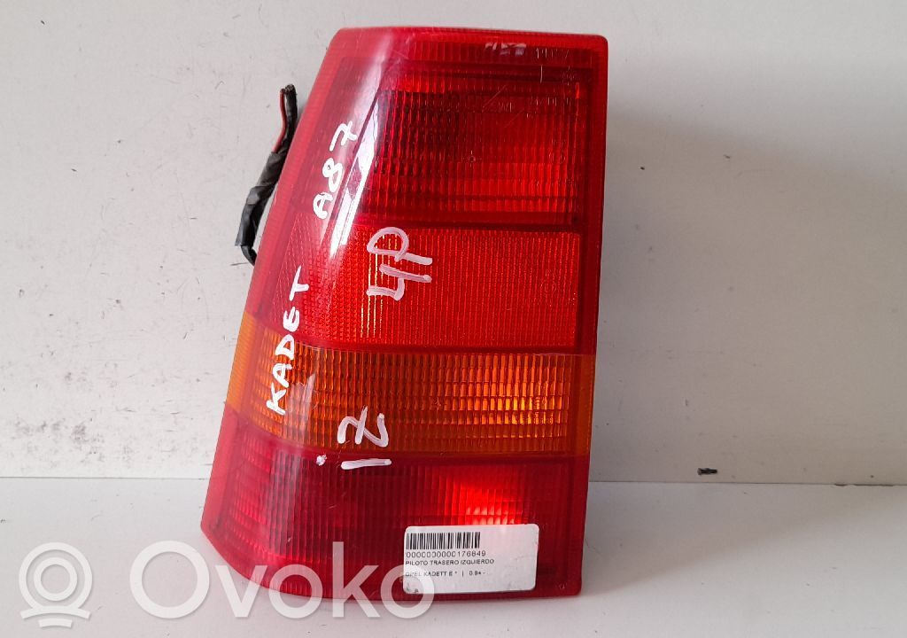 Opel Kadett E Feux arrière / postérieurs 